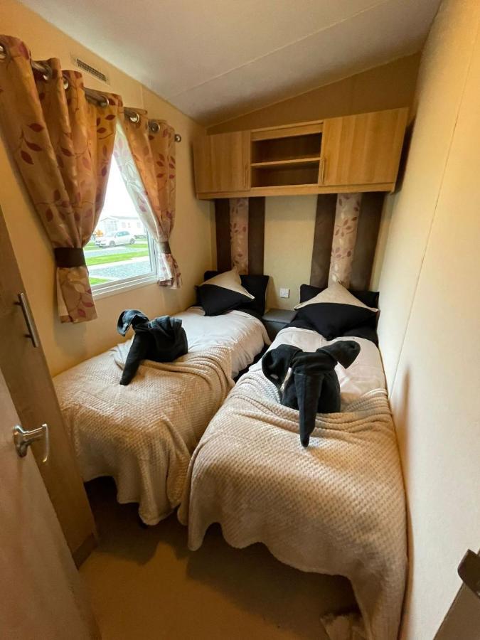 Golden Palm Resort - Appleby - Coastal Caravan Breaks Чапъл Сейнт Лионардс Екстериор снимка