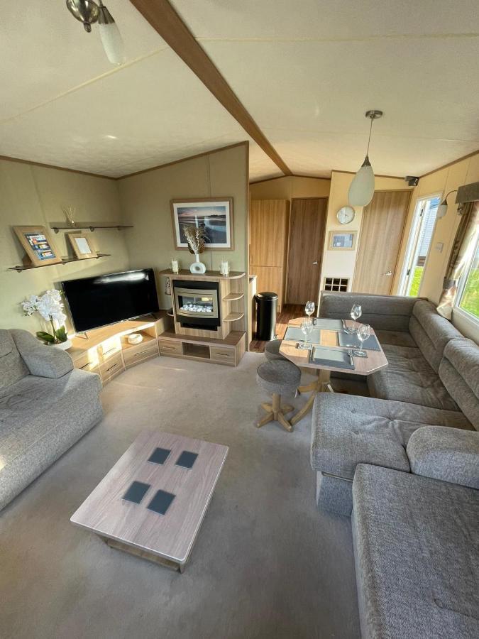 Golden Palm Resort - Appleby - Coastal Caravan Breaks Чапъл Сейнт Лионардс Екстериор снимка